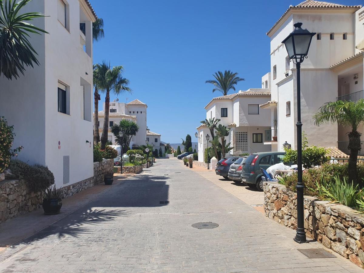 Alhaurin Golf Apartment Альхаурин-эль-Гранде Экстерьер фото